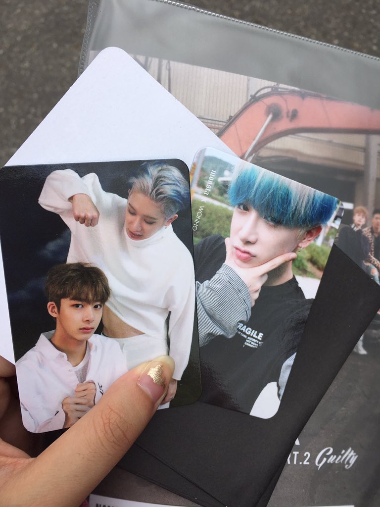 Monsta X Broadcasting Photos