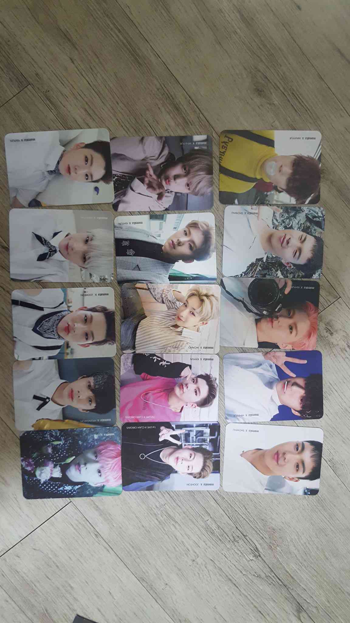 VARIOUS MONSTA X PHOTOCARDS