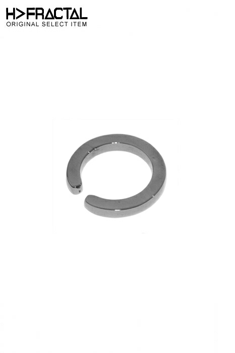 HFRACTAL CIRCLE EARCUFF (GUNMETAL BLACK)