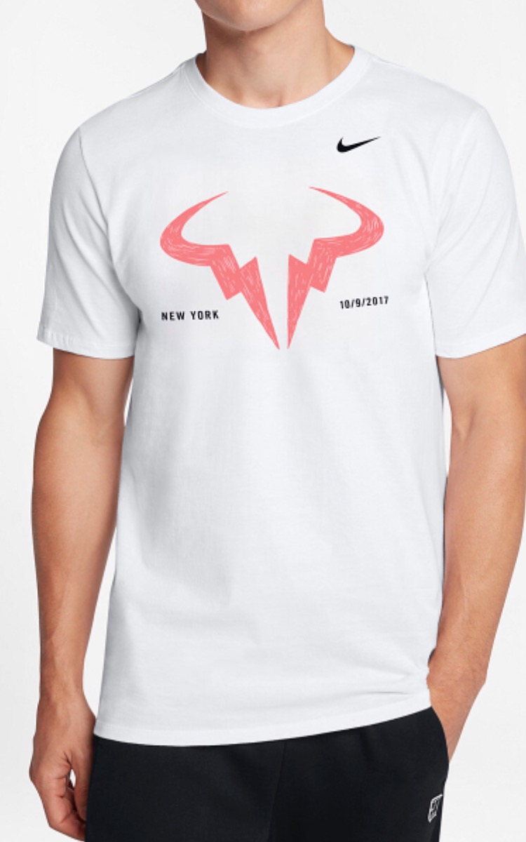 Nikecourt Rafa Celebration Mens T-Shirt