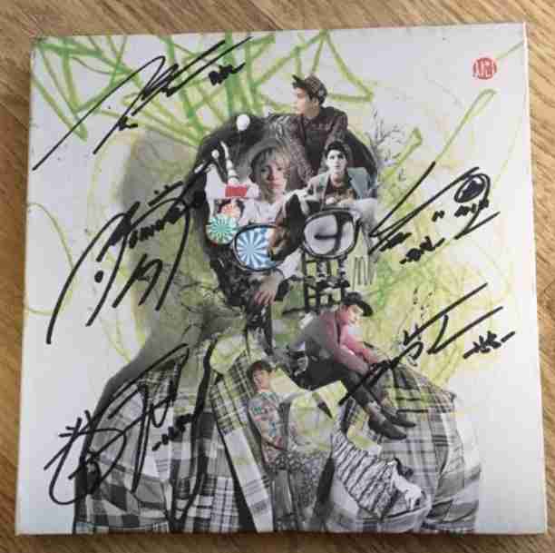 Sign Album