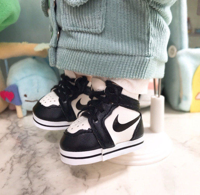 High Neck Sneakers